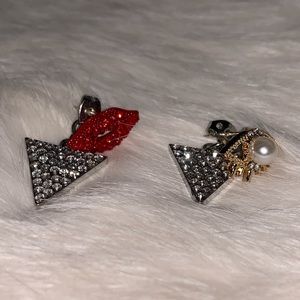 NWOT Red Lip Gold Eye Triangle Rhinestone Earrings